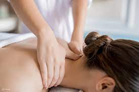 Using massage to Manage Pain Naturally