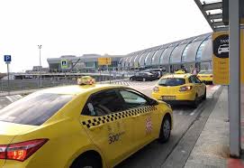 How to Choose the Right Airport taxi