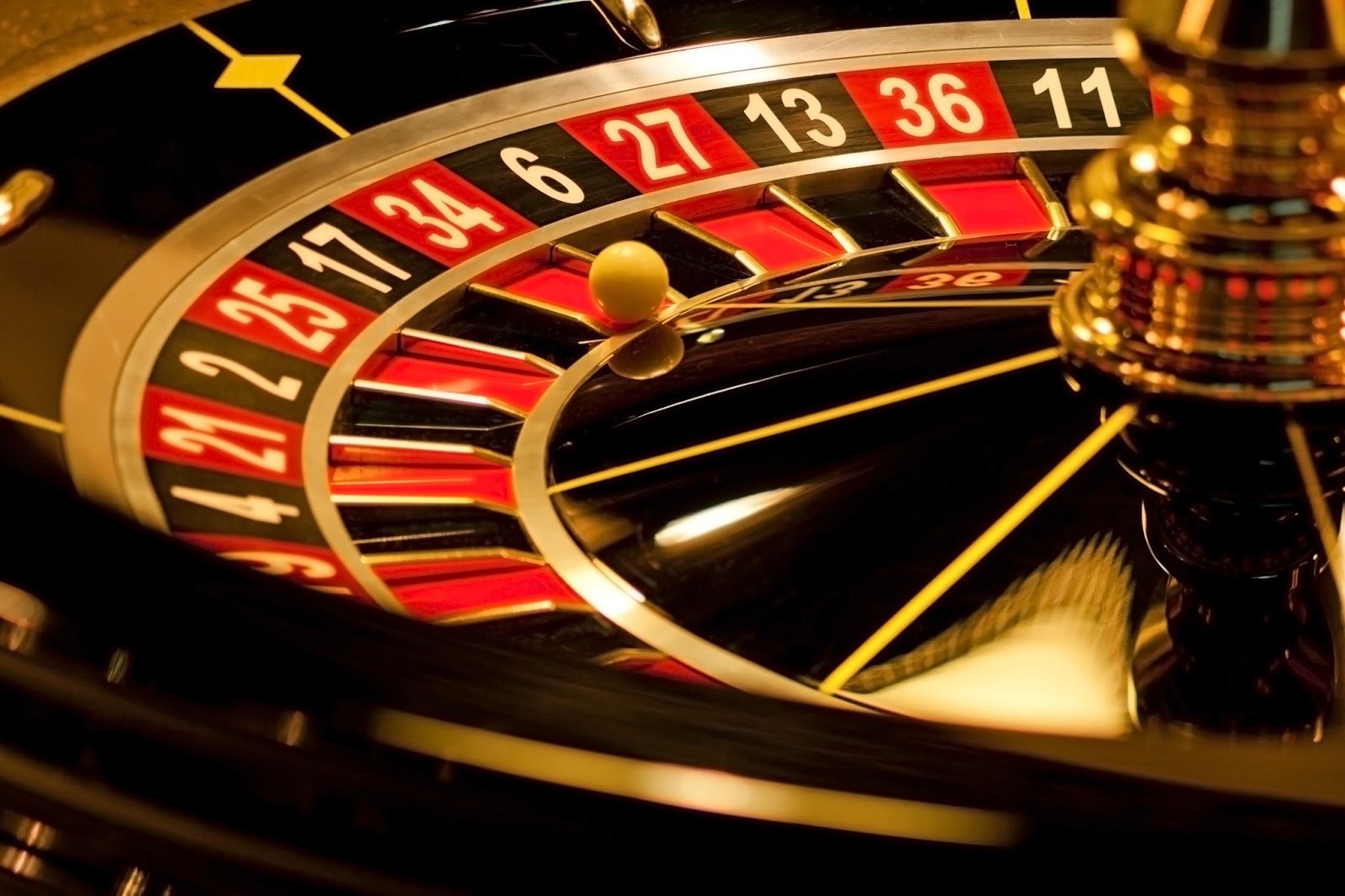 What all gamblers should know about gambling facilities online?